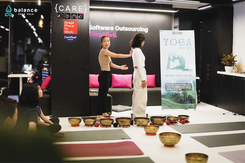 Groove Technology Ngày phụ nữ Việt Nam 20/10 Balance Yoga Villa